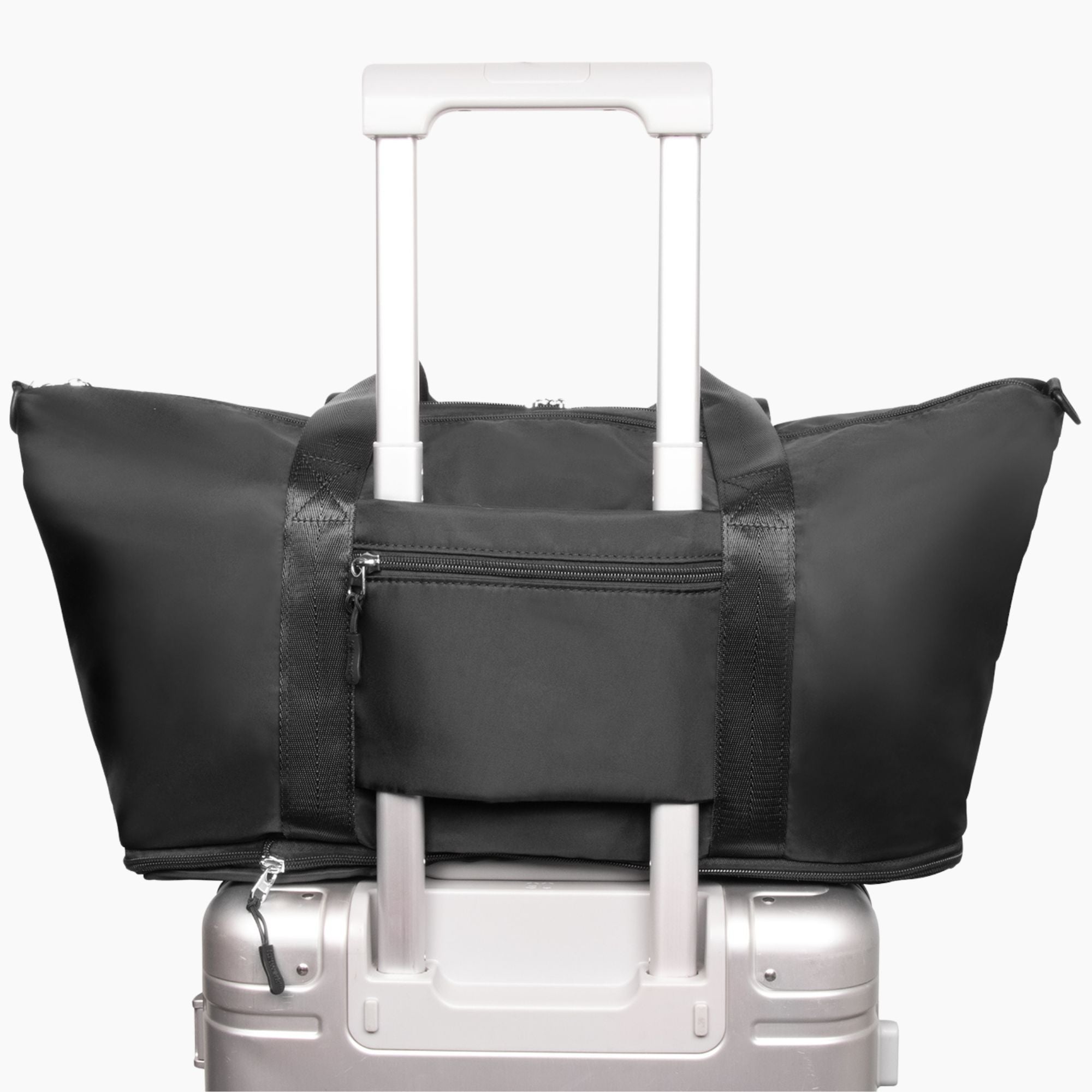 Faltwerk Tasche Schwarz auf Trolley – perfekte Handgepäcklösung für Flugreisen